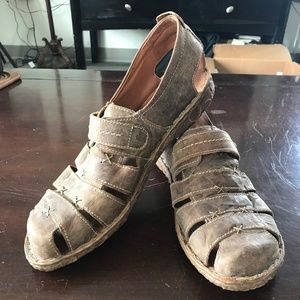 Josef Seibel Ladies Closed Toe Leather Sandals size 40